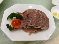 -楼外楼·停车场