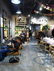 -MOVAN  HAIR莫凡匠人发型屋