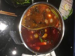 -唯爱KTV聚会餐厅(仙林东城汇店)
