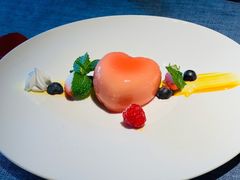 法式心形蜜桃茉莉花慕斯-弦月窗LUNETTE BY AMANDA(复兴路店)