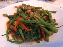 通心菜(蚝油)-Tikky Cafe