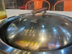 -哈尔滨烧烤·山河村铁锅炖(交大店)