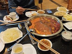 -百年川椒重庆老火锅(光谷店)