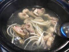 -东椰·海南椰子鸡火锅(朝阳门店)