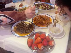 -霄汉牛三鲜湖北砂锅菜(万松园2店)