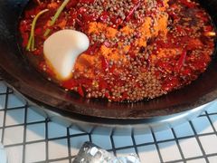 九宫格红汤锅-董眼镜火锅(洪崖洞总店)