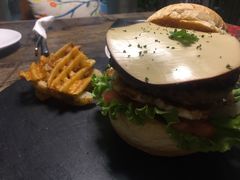 -HIGH FIVE哈福手工汉堡(桂林路店)