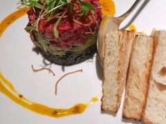 牛肉塔塔配牛油果黑橄榄酱-Solo(衡山路店)