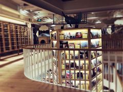 -猫的天空之城概念书店(北戴河蔚蓝海岸店)