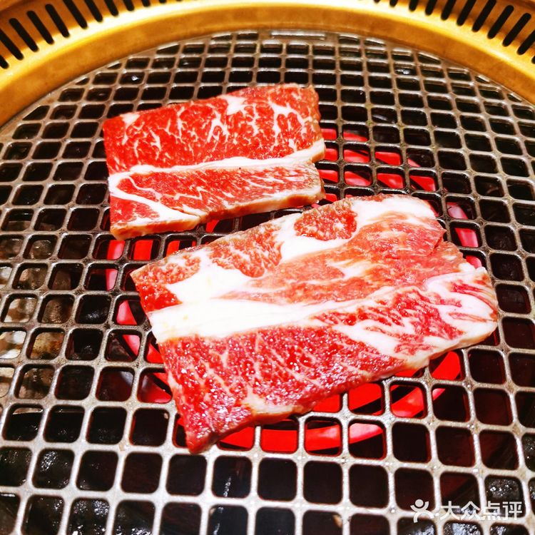吃肉乐园丨富士烧肉牧场肉品高级，等你来大快朵颐