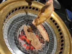 -山川小町·极番烧肉(新地假日广场店)