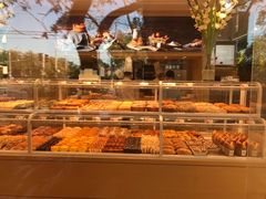 -好利来(东四店)