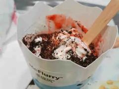 草莓麦旋风-麦当劳(广州新港东路第二分店)