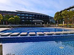 -上海滴水湖皇冠假日酒店