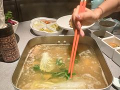 -左庭右院鲜牛肉火锅黑金店(陆家嘴中心店)