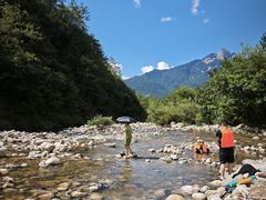 -罗田大别山峡谷漂流