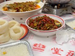 -堂瓦里·33年传统赣菜(第一街区店)