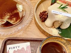 打翻的提拉米苏-半勺舒舒生日蛋糕店
