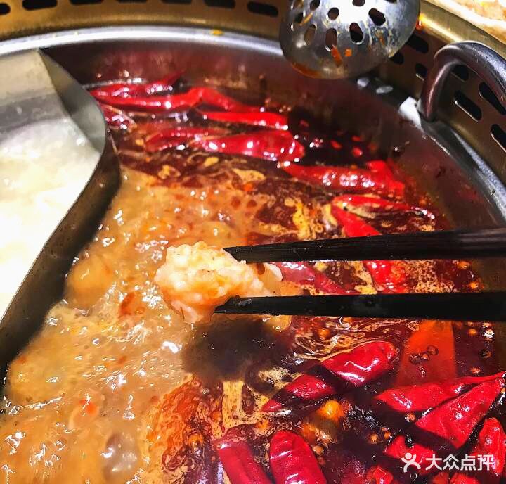 炉火火成都老火锅(武广店)图片 - 第1张