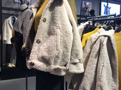 -三福时尚(三峡广场华夏银座店)