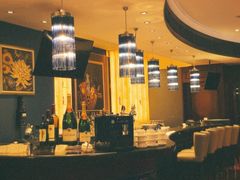 -龙虾酒吧扒房(宁波香格里拉店)