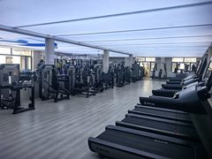 -鲸灵公元游泳中心