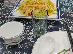 -八两八金·莱芜特色炒鸡(市南漳浦路店)