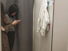 试衣间-优衣库(苏州天虹CCMall石路店)