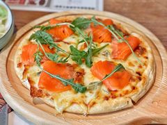 三文鱼披萨-曼乐辰餐厅(中庚漫游城店)