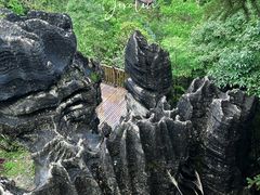 -梭布垭石林景区