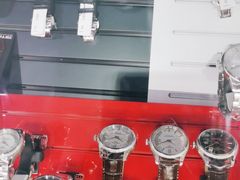 -亨吉利世界名表中心(京北大世界店)