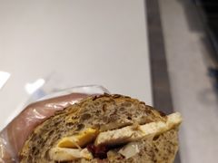 -瑞幸咖啡(东直门枢纽店)
