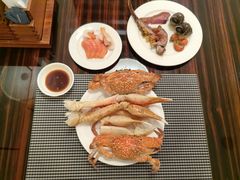 -广州万富希尔顿酒店·感趣自助餐厅·金秋蟹宴生蚝海鲜刺身