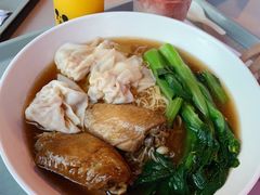 -彗星餐厅(香港迪士尼乐园)