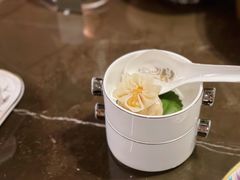 -海派悦庭·海胆烧麦·新融合菜(凯德广场店)