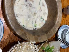 钱鱼-滇香肴·云南菜蒸汽石锅鱼(云南北路店)