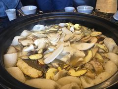 -菌海森林·非遗野生菌火锅(西山区滇池路摩根道店)