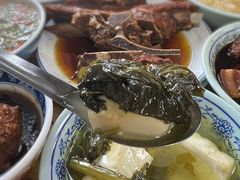 雪里红炖豆腐-盛京美食佳坛肉馆(沈阳总店)