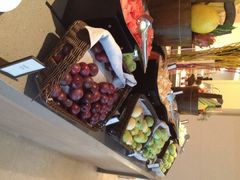 iphone_upload_pic-海口绿发希尔顿酒店-田园汇自助餐·三文鱼·海鲜