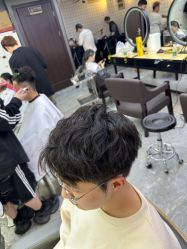 -藤野造型烫发染发