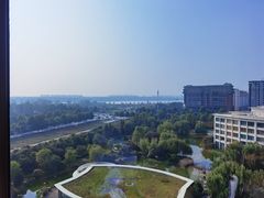 -南阳建业森林半岛假日酒店