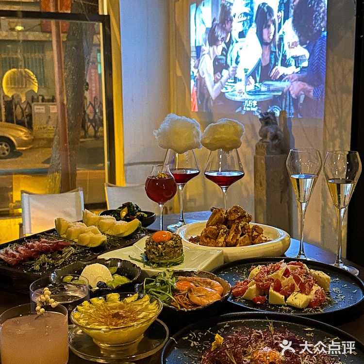 在天津也能喝到了！这家酒馆真有点东西…