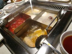 四拼锅-海底捞火锅鲜切牛肉主题店(长寿路店)