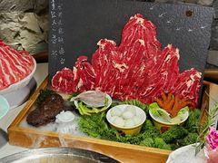 -茅草房·河畔园林火锅