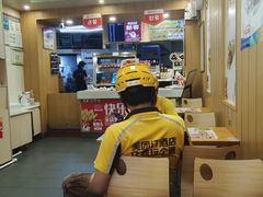 -华莱士·全鸡汉堡(大东海店)