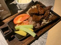 -穹六人间 people 6(岳阳路店)
