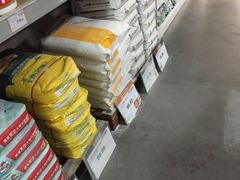-百安居装修建材卖场(泰然店)