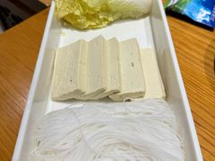 -额尔敦传统涮.冰煮羊火锅(乌兰察布体育场店)