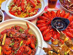 -肥小宝·金牌油焖大虾(襄阳龙虾地标店)