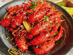 -肥肥虾庄·金牌油焖大虾(汉街SKP店)